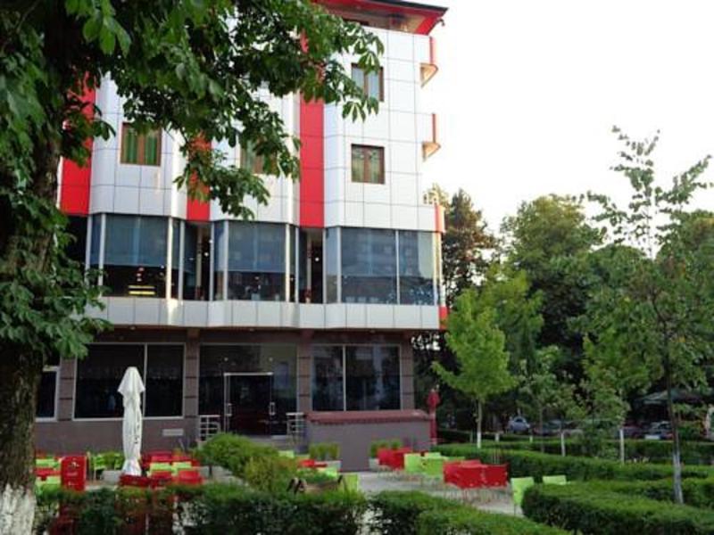 Hotel Piazza Peshkopi Eksteriør bilde