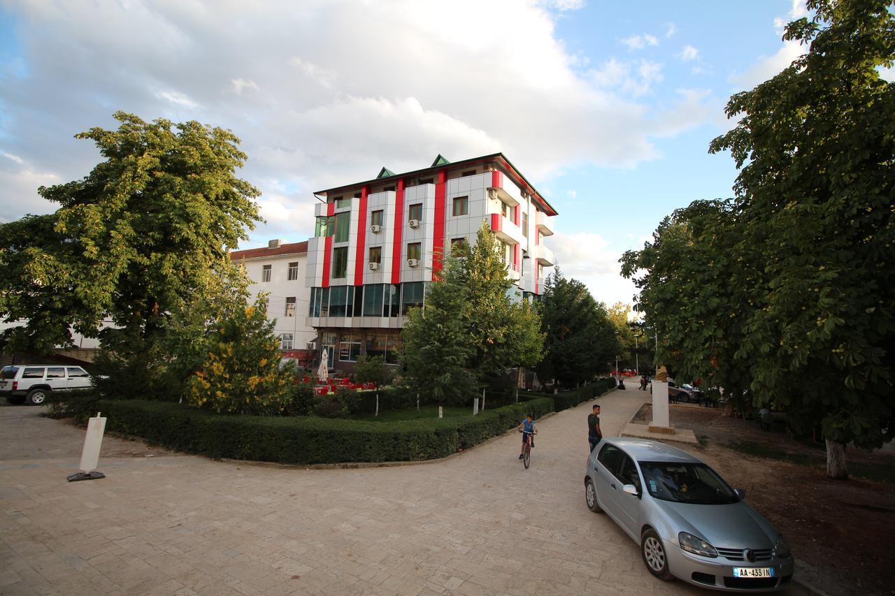 Hotel Piazza Peshkopi Eksteriør bilde