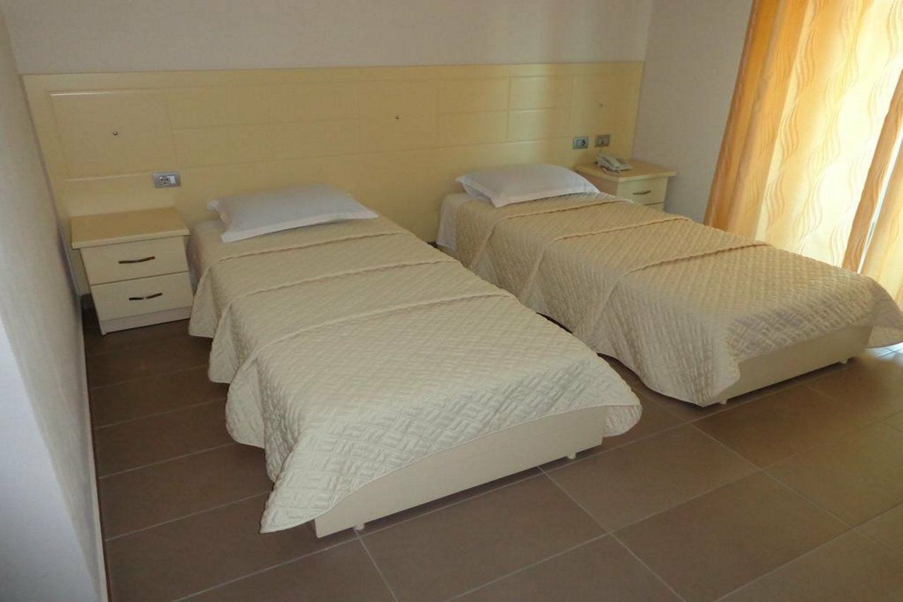 Hotel Piazza Peshkopi Eksteriør bilde